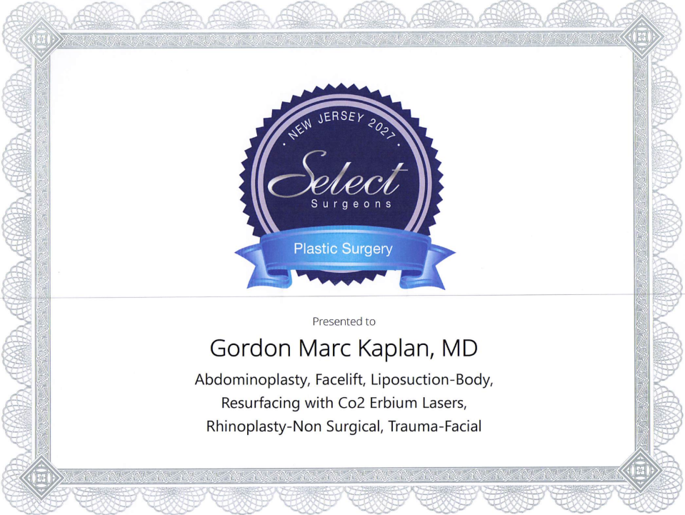 Select Surgeons New Jersey 2027 Plastic Surgery award badge for Dr. Gordon Kaplan. Dr. Kaplan is part of the only 8% of NJ plastic surgeons to receive this